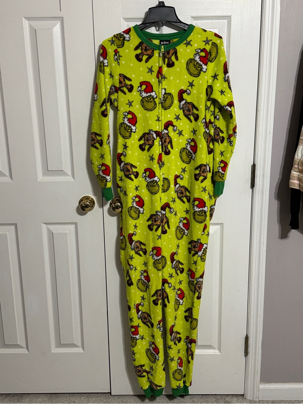 Dr. Seuss Bright Green and Yellow Grinch Sleepwear